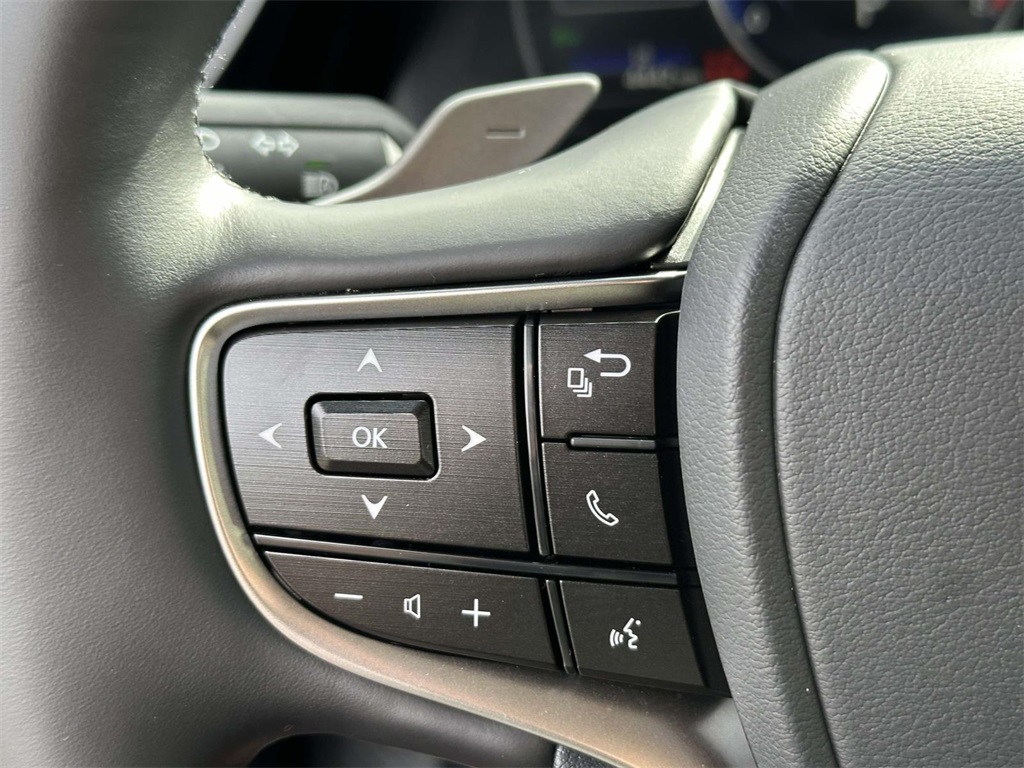 used 2025 Lexus ES car, priced at $45,495