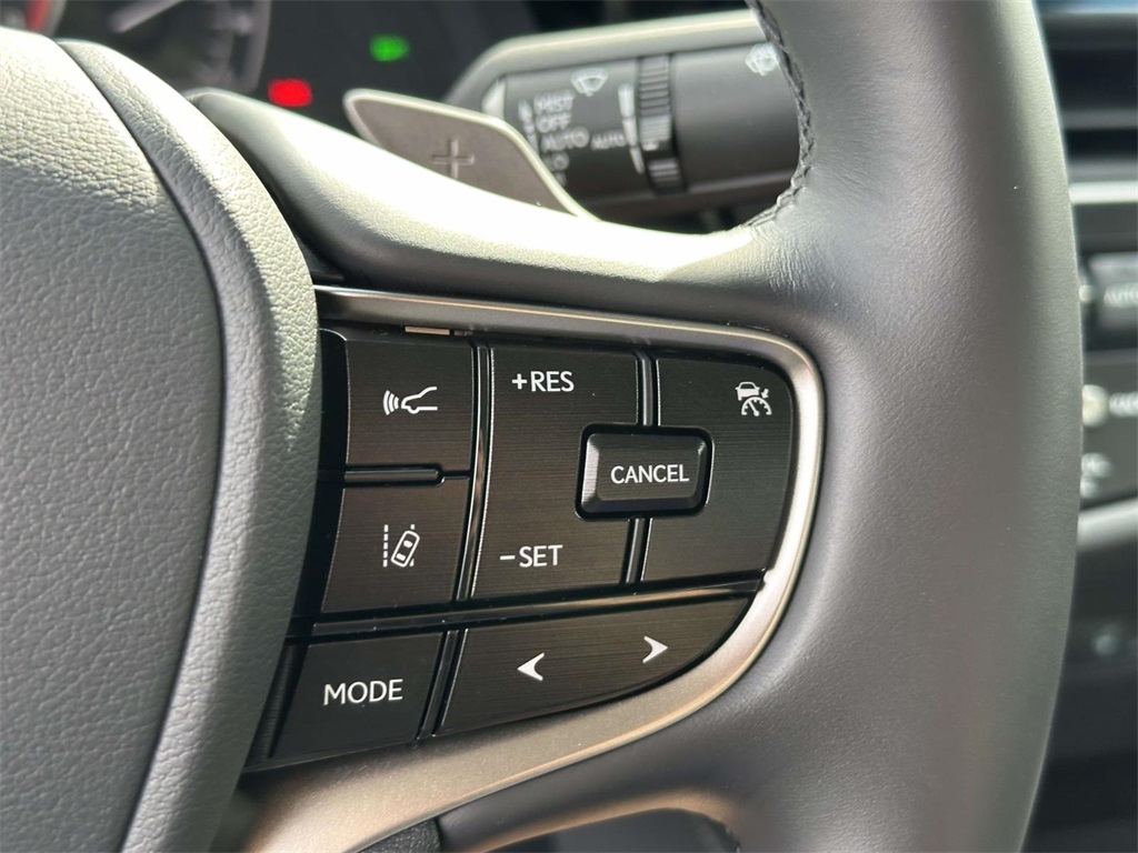 used 2025 Lexus ES car, priced at $45,495