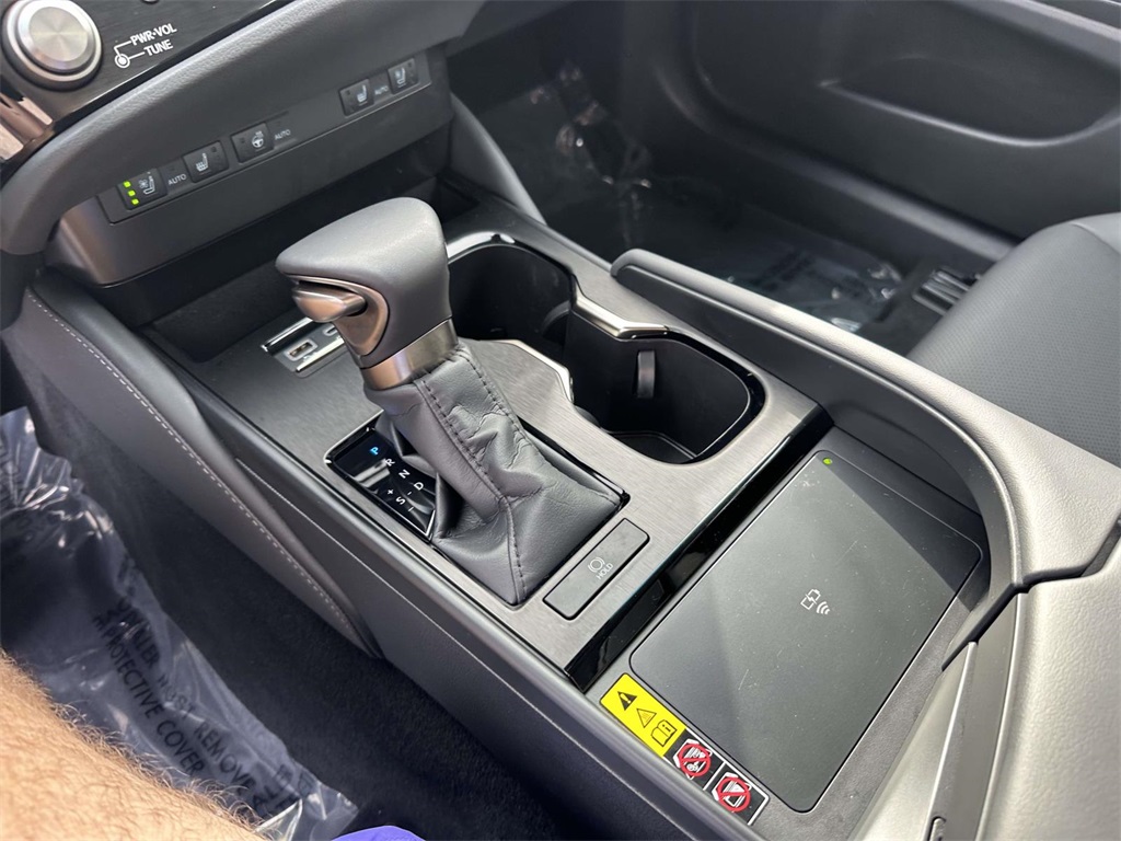 used 2025 Lexus ES car, priced at $45,495