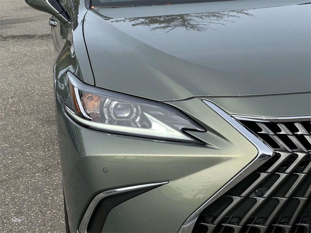 used 2025 Lexus ES car, priced at $45,495
