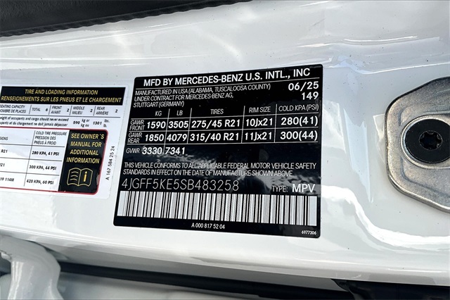 new 2025 Mercedes-Benz GLS car, priced at $97,430