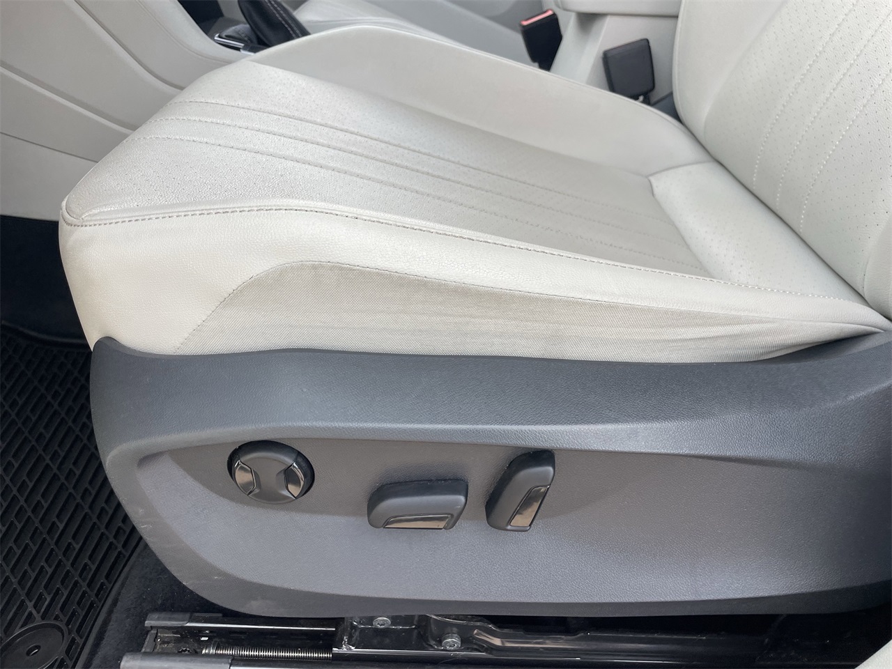 used 2022 Volkswagen Tiguan car, priced at $20,407