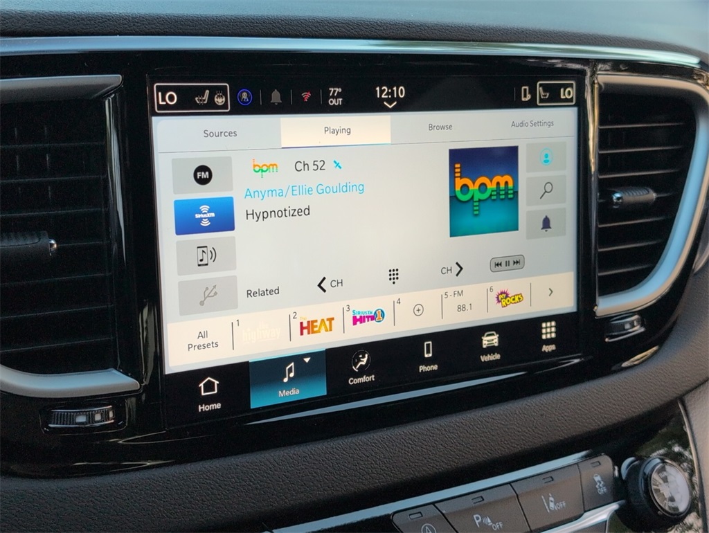 new 2026 Chrysler Voyager car