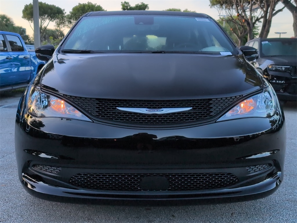 new 2026 Chrysler Voyager car