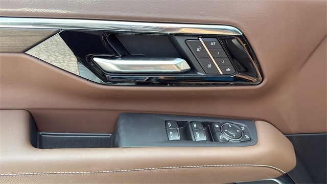 new 2025 Chevrolet Tahoe car, priced at $93,054