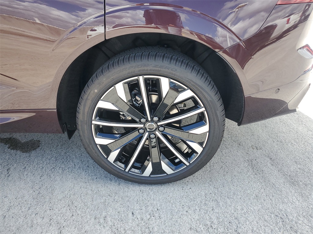 new 2026 Volvo XC60 car, priced at $60,215