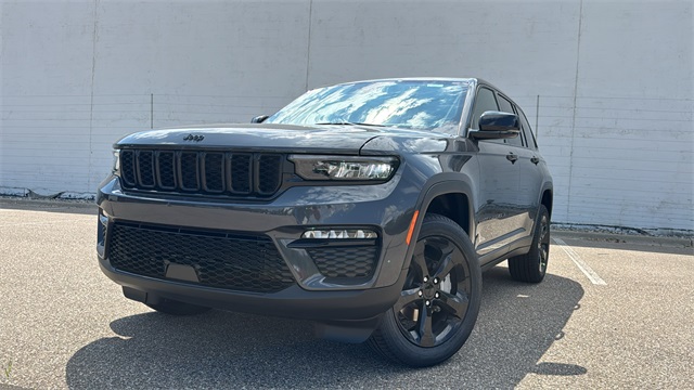 new 2025 Jeep Grand Cherokee car, priced at $47,453