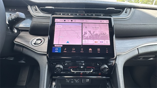 new 2025 Jeep Grand Cherokee car, priced at $47,453
