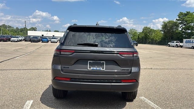 new 2025 Jeep Grand Cherokee car, priced at $47,453