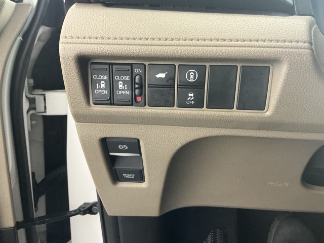 used 2023 Honda Odyssey car, priced at $33,991