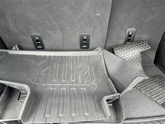 used 2021 GMC Yukon car, priced at $42,811