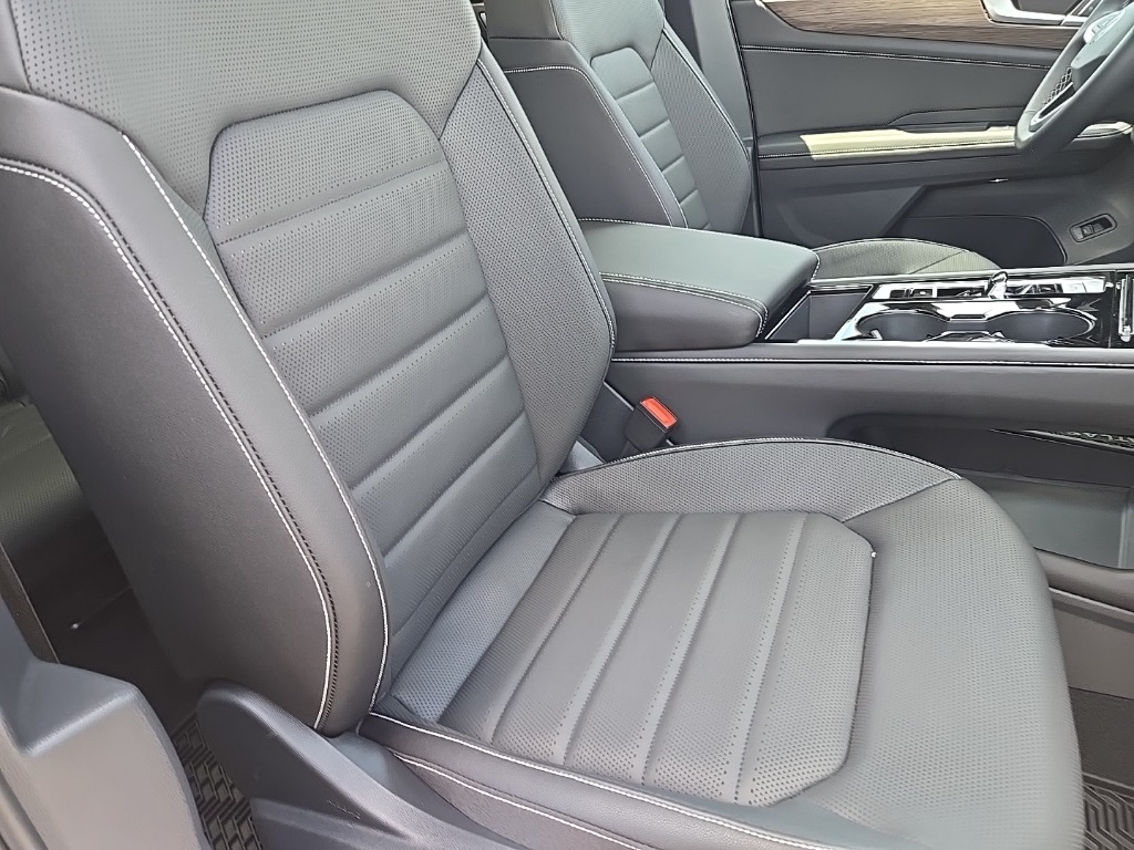 new 2025 Volkswagen Atlas car, priced at $45,691