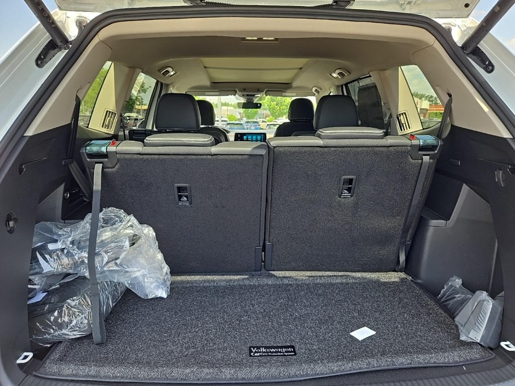 new 2025 Volkswagen Atlas car, priced at $45,691