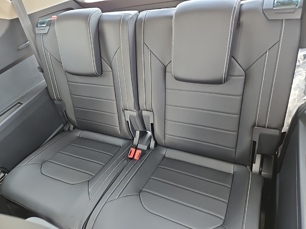 new 2025 Volkswagen Atlas car, priced at $45,691