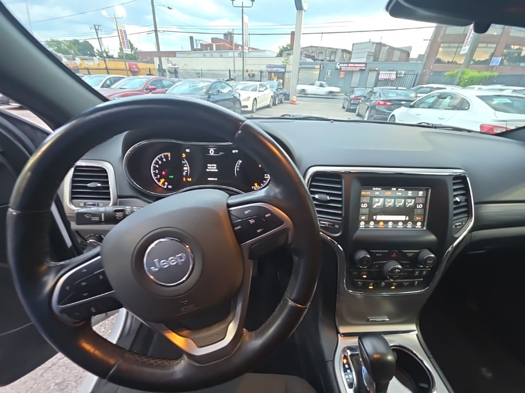 used 2021 Jeep Grand Cherokee car, priced at $18,895
