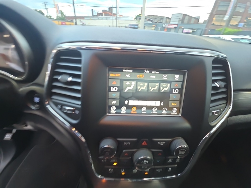 used 2021 Jeep Grand Cherokee car, priced at $18,895