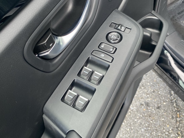 new 2025 Honda Pilot car, priced at $43,807