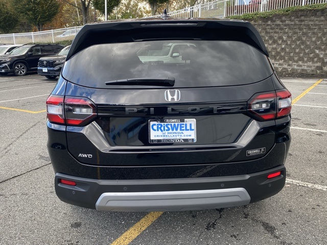 new 2025 Honda Pilot car, priced at $43,807