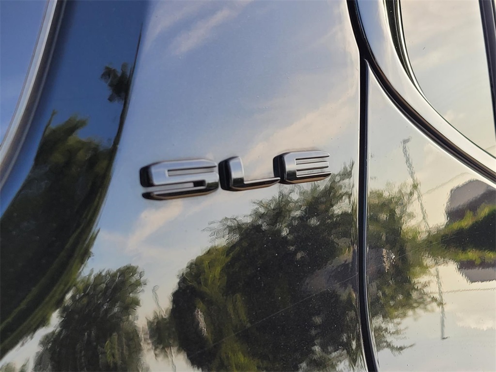 used 2021 GMC Acadia car, priced at $21,258
