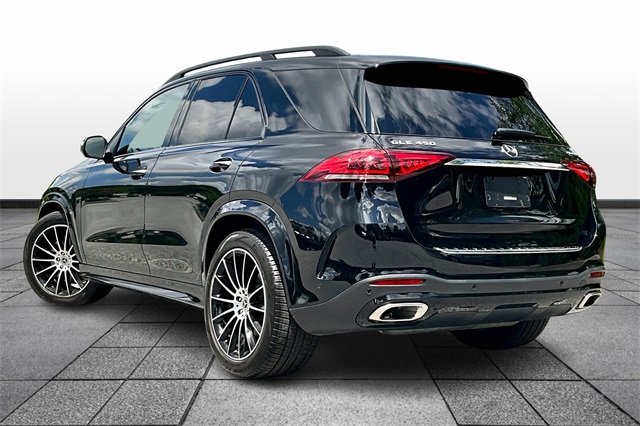 used 2022 Mercedes-Benz GLE car, priced at $54,855