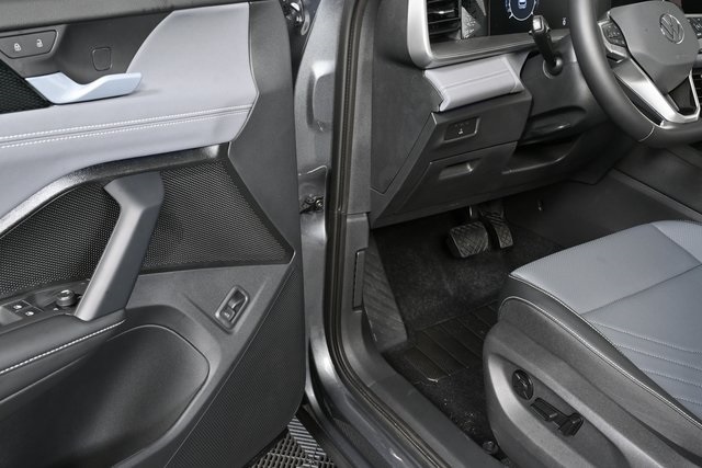 new 2026 Volkswagen Tiguan car, priced at $39,951