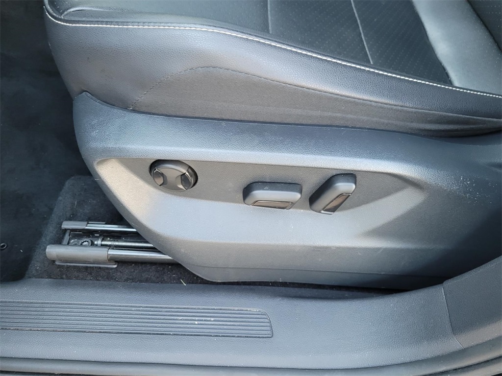 used 2021 Volkswagen Tiguan car, priced at $19,013