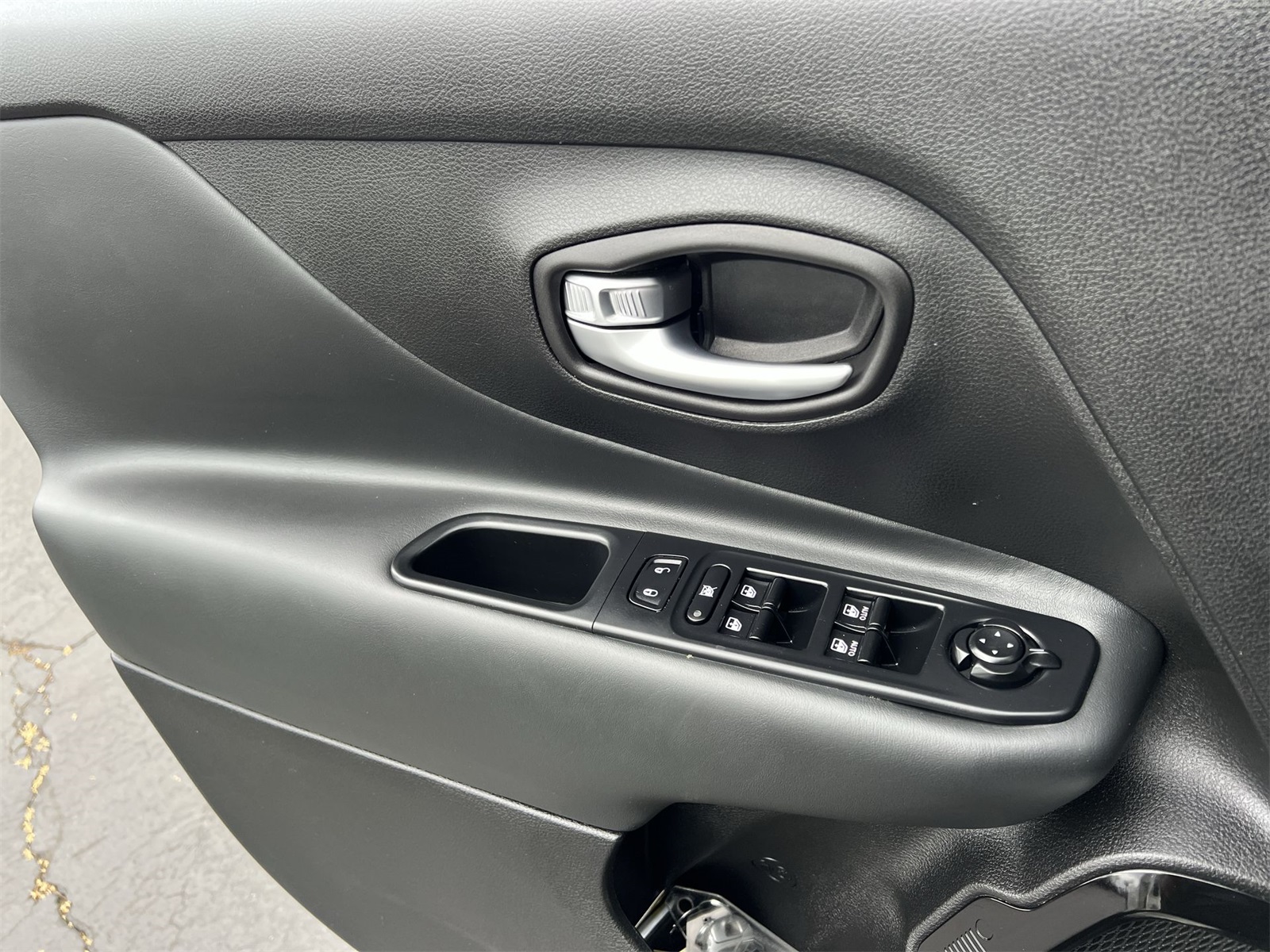 used 2018 Jeep Renegade car, priced at $15,991