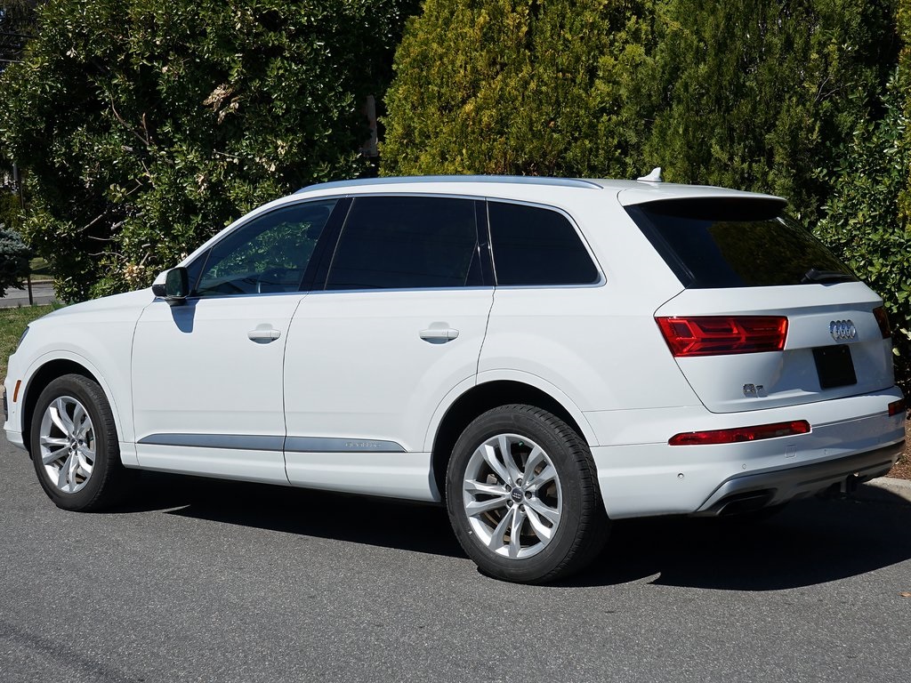 used 2019 Audi Q7 car, priced at $20,095