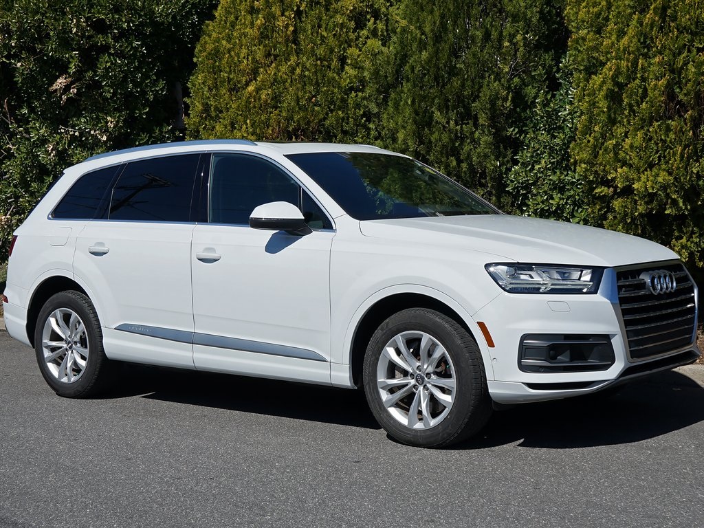 used 2019 Audi Q7 car, priced at $20,095