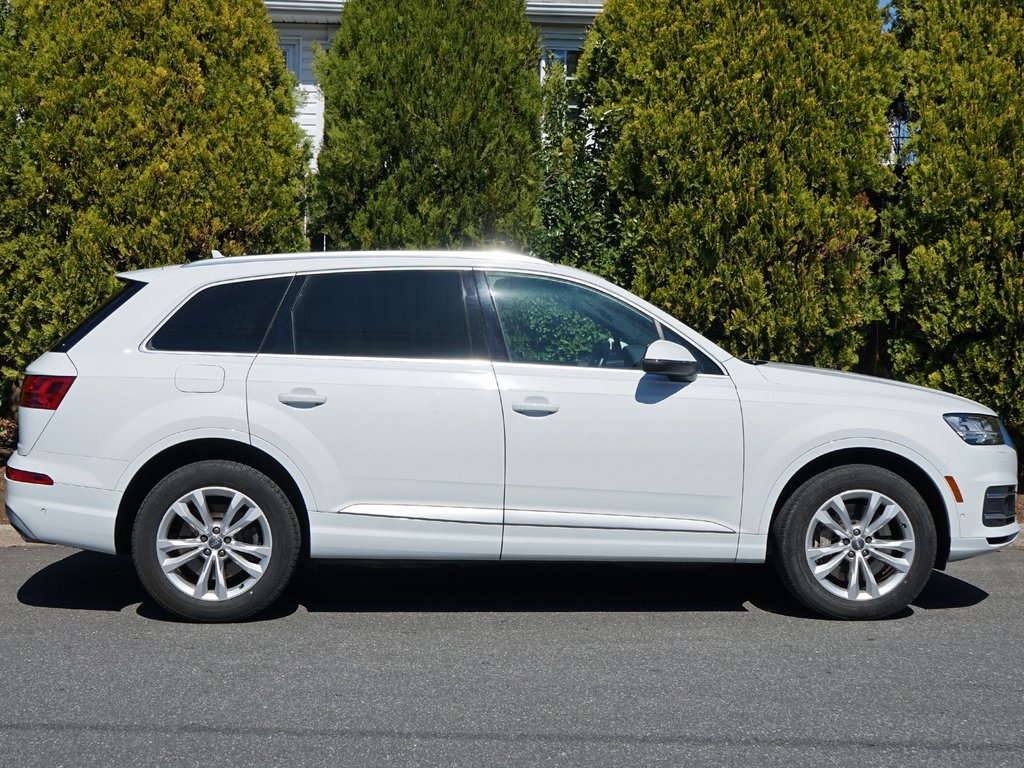 used 2019 Audi Q7 car, priced at $20,095