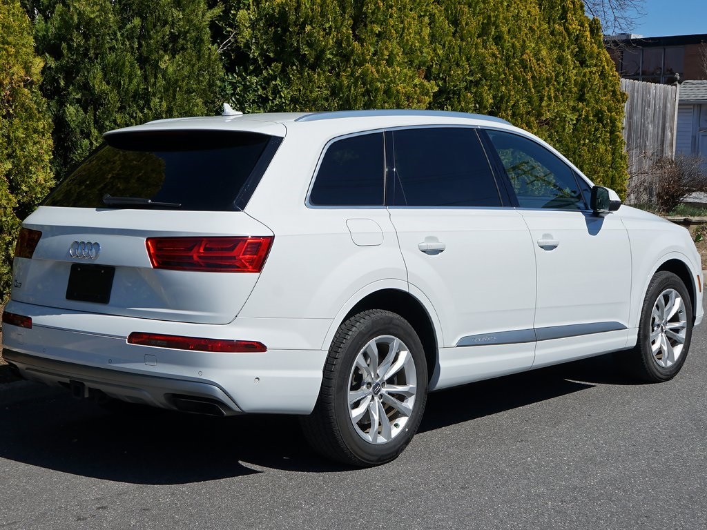 used 2019 Audi Q7 car, priced at $20,095