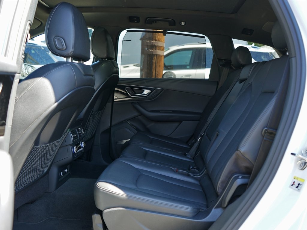 used 2019 Audi Q7 car, priced at $20,095