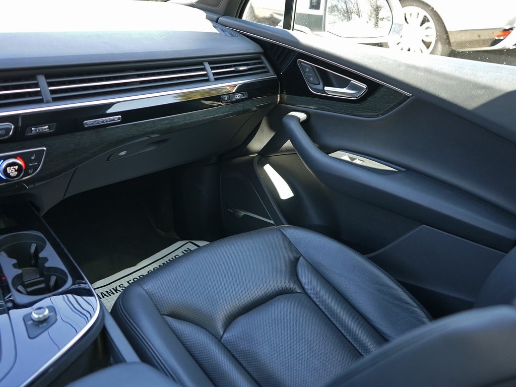 used 2019 Audi Q7 car, priced at $20,095