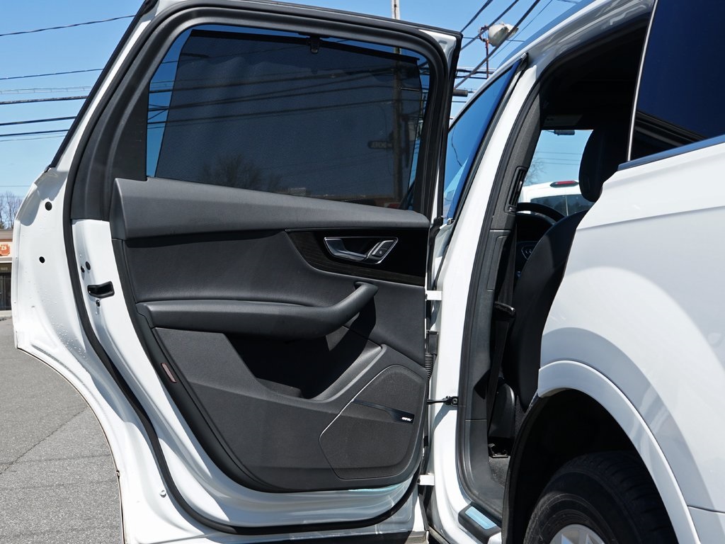 used 2019 Audi Q7 car, priced at $20,095