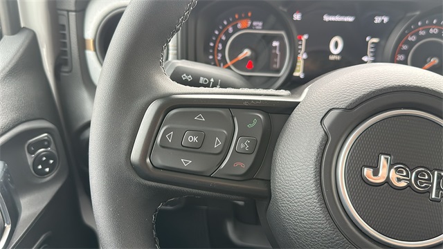 new 2025 Jeep Wrangler car, priced at $51,709