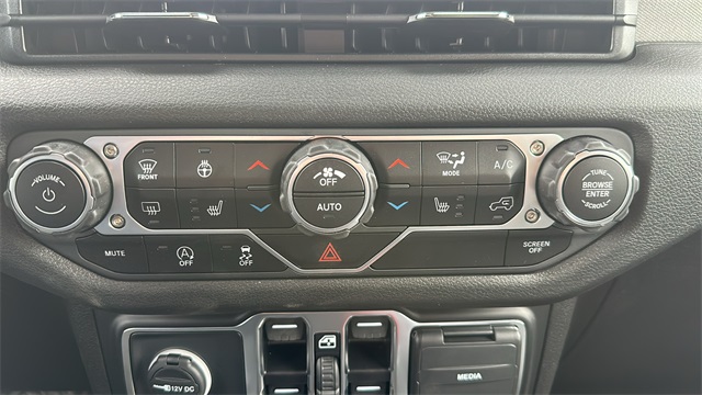 new 2025 Jeep Wrangler car, priced at $51,709