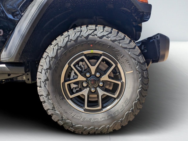 new 2025 Jeep Wrangler car, priced at $69,854