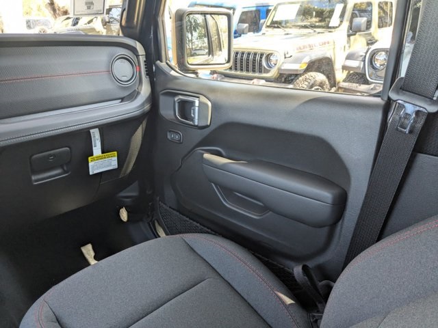 new 2025 Jeep Wrangler car, priced at $69,854