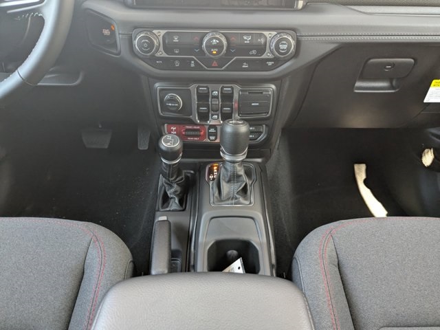 new 2025 Jeep Wrangler car, priced at $69,854