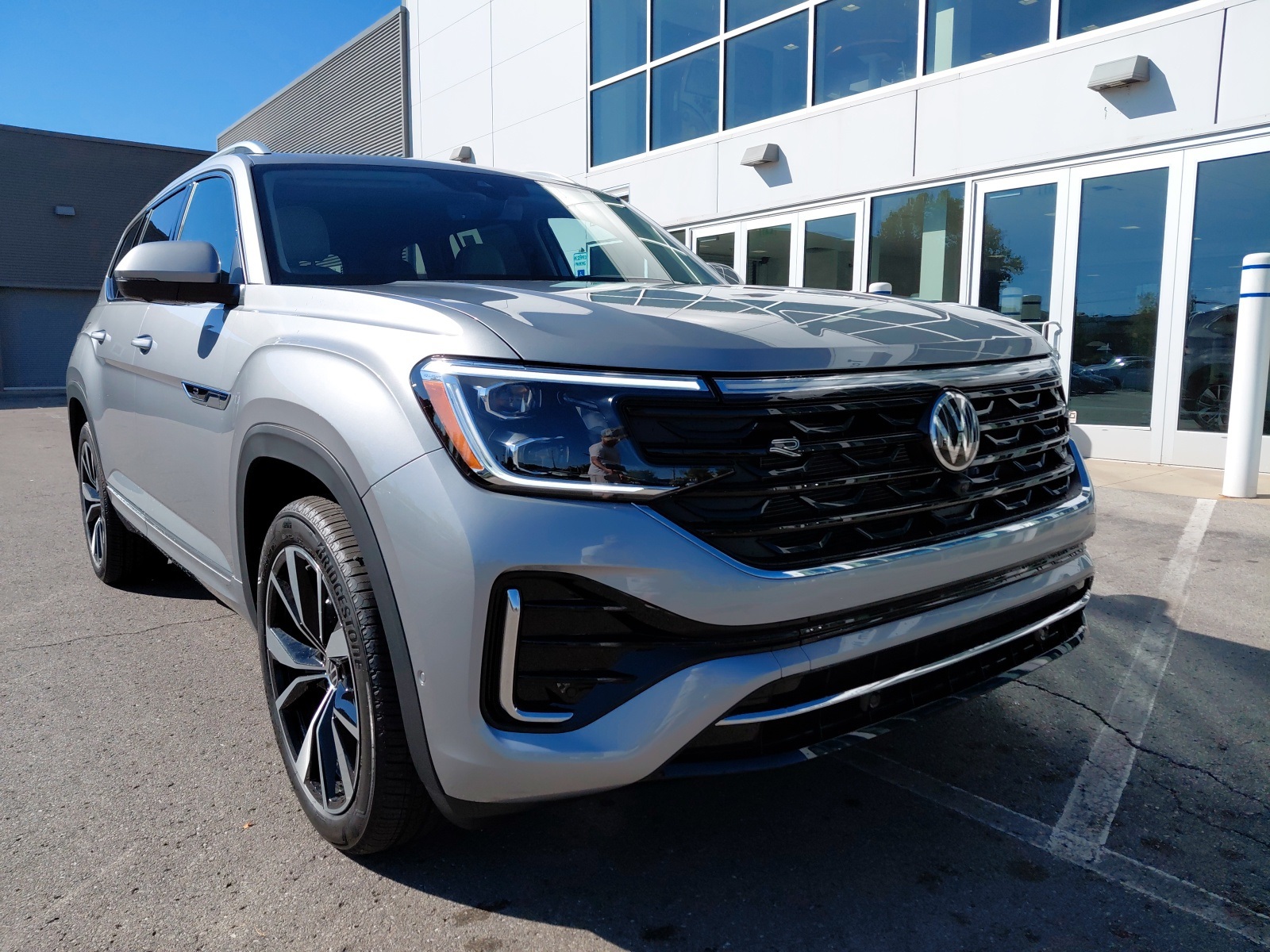 new 2026 Volkswagen Atlas car