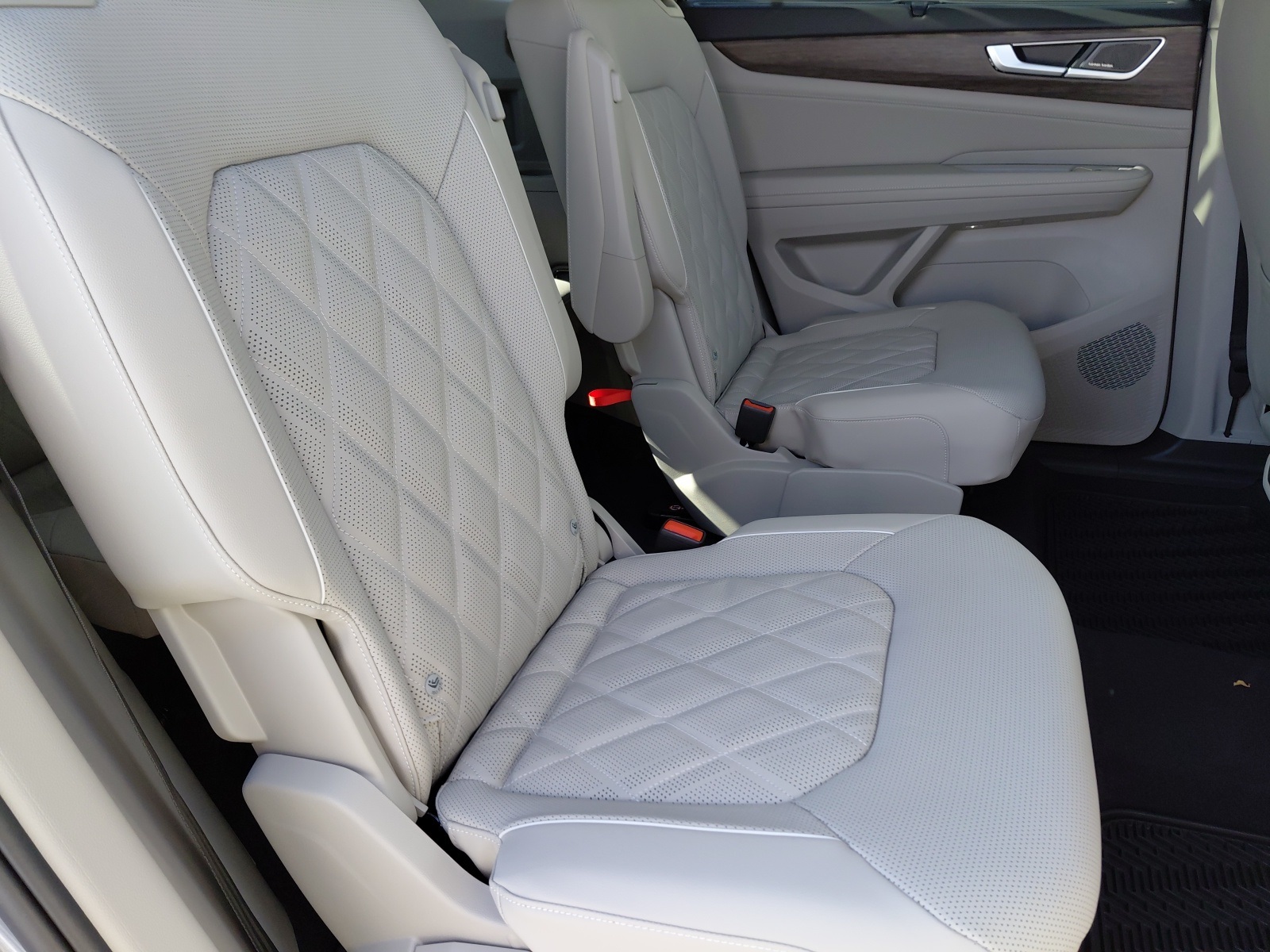 new 2026 Volkswagen Atlas car