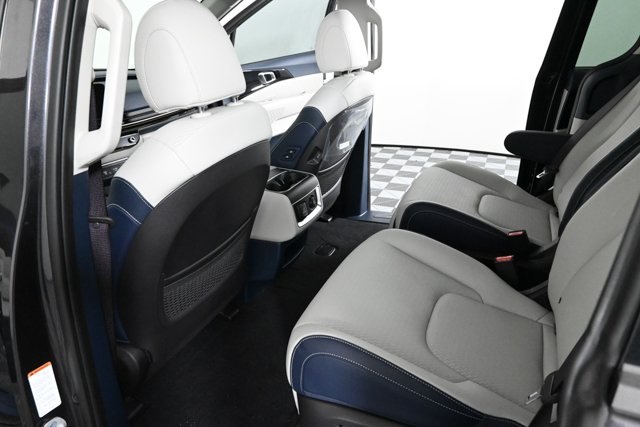 new 2025 Kia Carnival Hybrid car, priced at $52,002