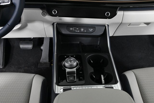 new 2025 Kia Carnival Hybrid car, priced at $52,002