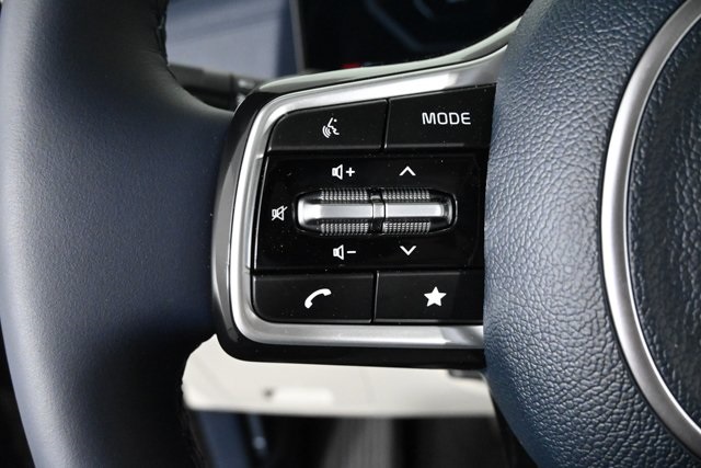 new 2025 Kia Carnival Hybrid car, priced at $52,002