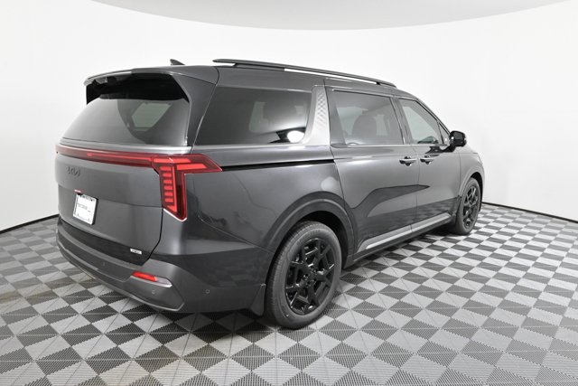 new 2025 Kia Carnival Hybrid car, priced at $52,002
