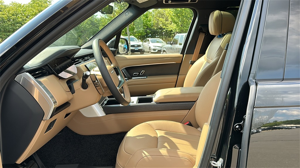 new 2025 Land Rover Range Rover car, priced at $136,225
