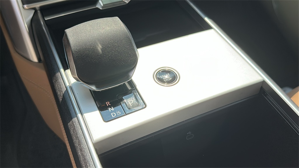 new 2025 Land Rover Range Rover car, priced at $136,225