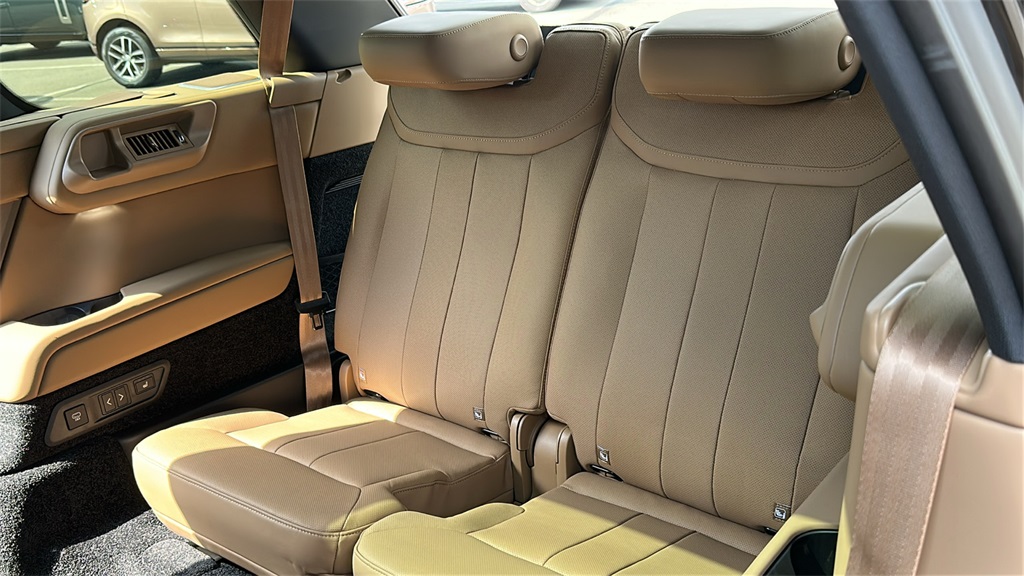 new 2025 Land Rover Range Rover car, priced at $136,225