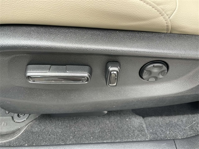 used 2021 Honda CR-V car, priced at $24,370