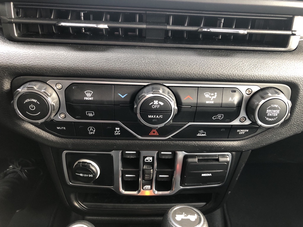 used 2024 Jeep Wrangler car, priced at $31,900